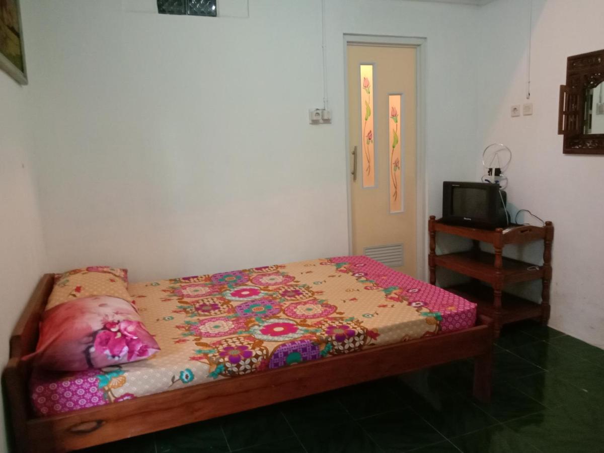 Rumah Ukhi Guest House Cebongan Esterno foto