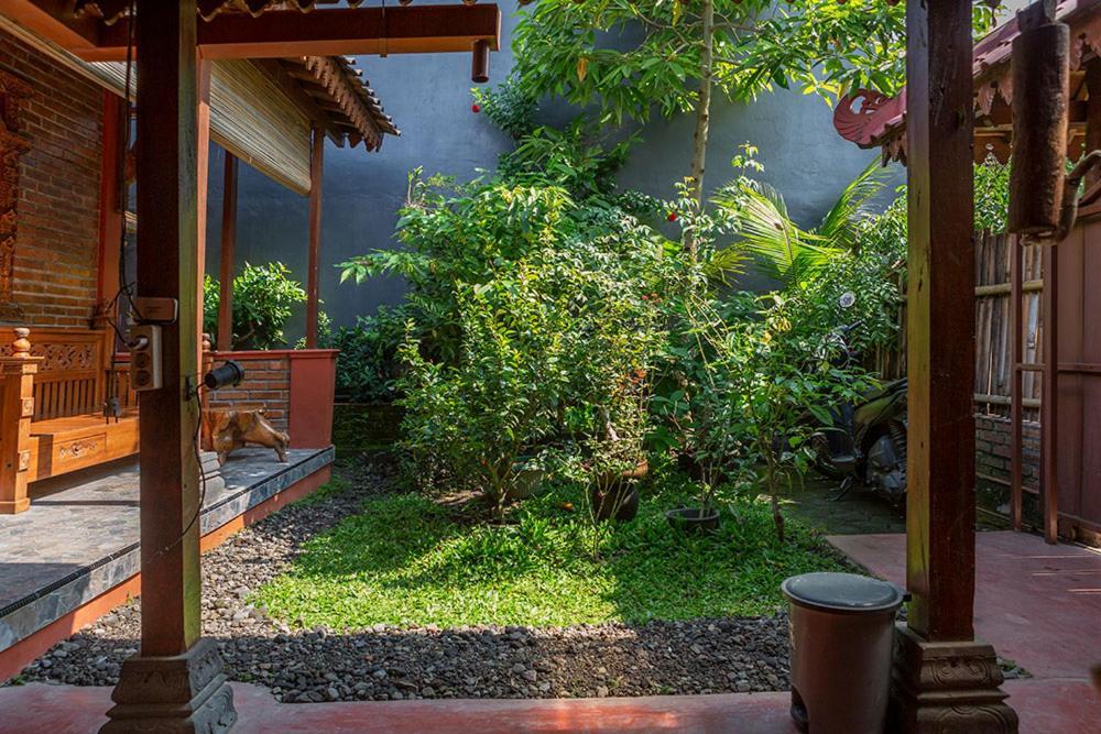 Rumah Ukhi Guest House Cebongan Esterno foto
