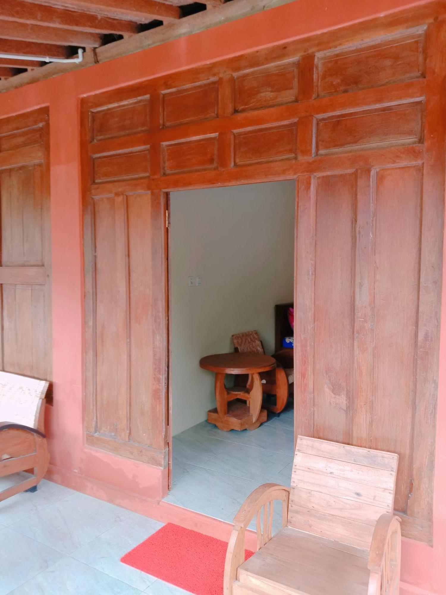 Rumah Ukhi Guest House Cebongan Esterno foto