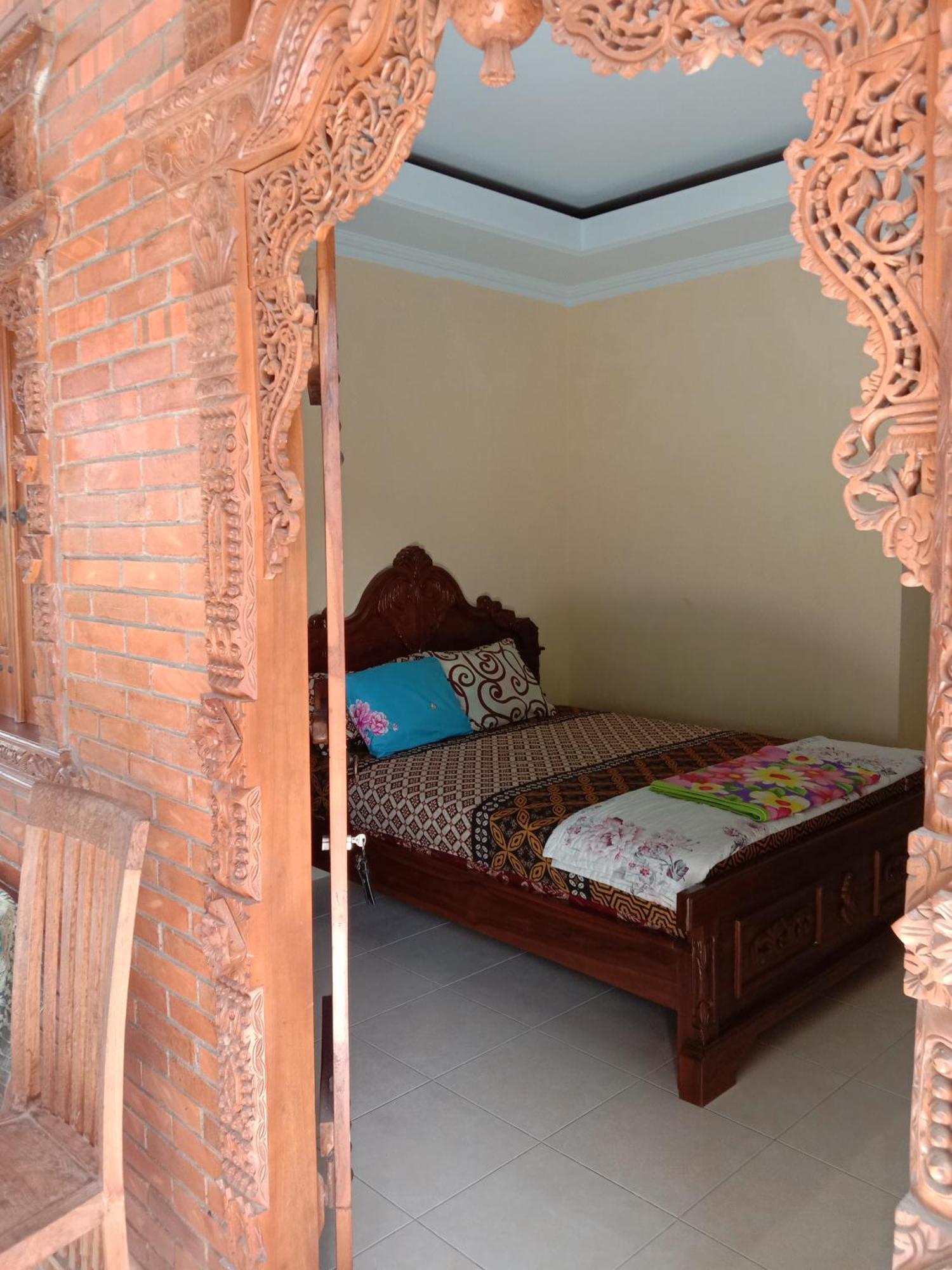 Rumah Ukhi Guest House Cebongan Esterno foto