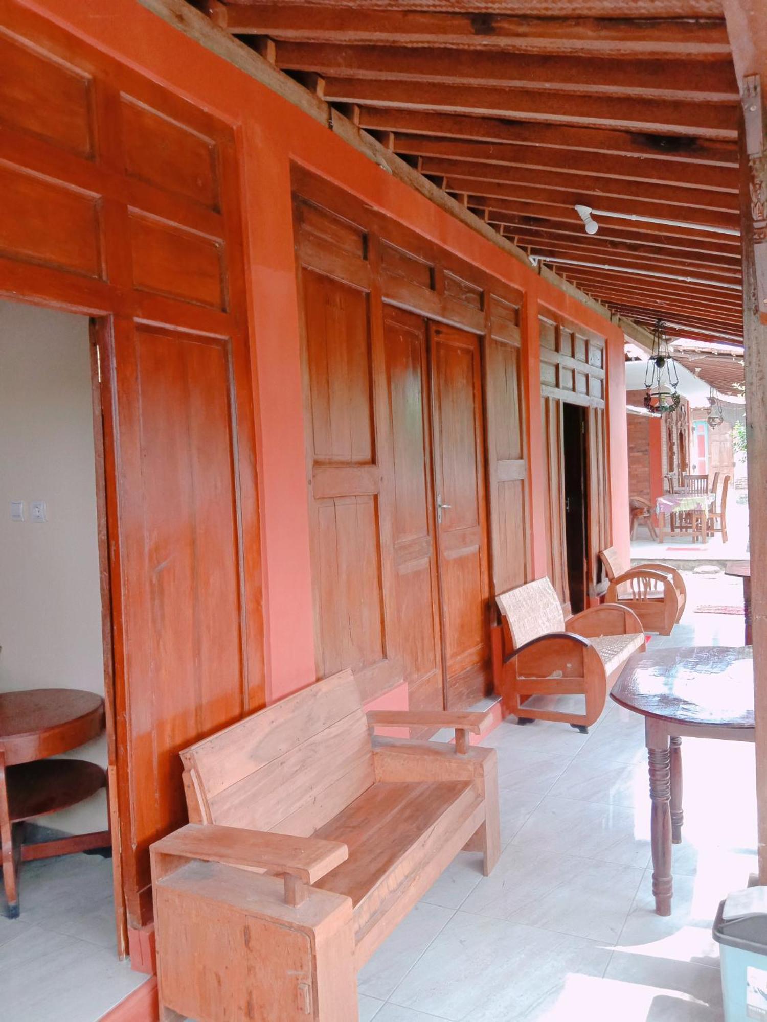 Rumah Ukhi Guest House Cebongan Esterno foto